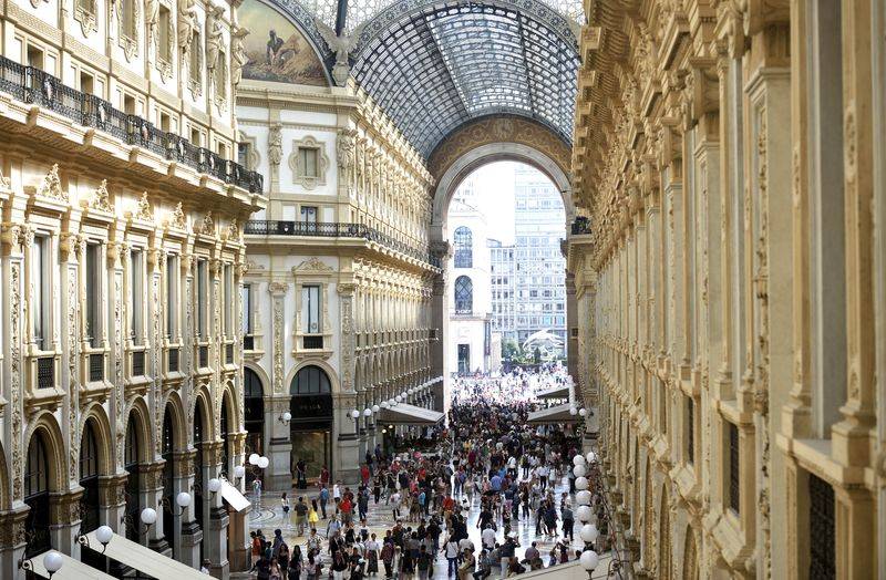 La galerie commerciale Vittorio Emanuele II à Milan, en Italie