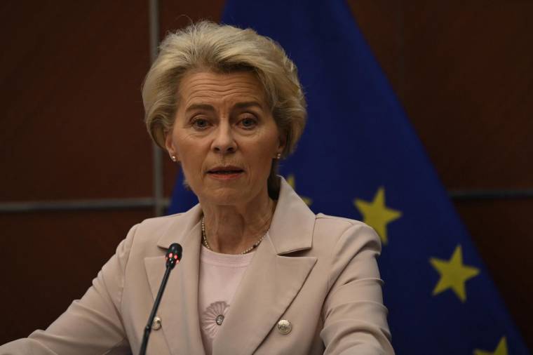 Ursula von der Leyen, présidente de la Commission européenne, s'exprime lors d'une conférence de presse le 6 avril 2023. ( AFP / JADE GAO )