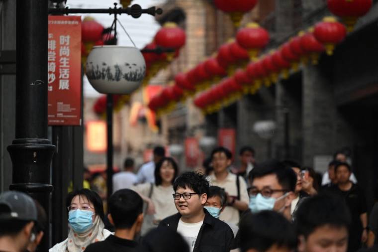 Pékin n'a pas publié mardi ses chiffres mensuels détaillés du chômage chez les 16-24 ans.  ( AFP / GREG BAKER )