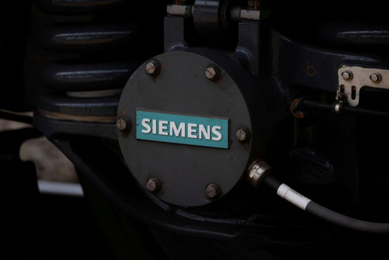 Photo d'archives du logo de Siemens