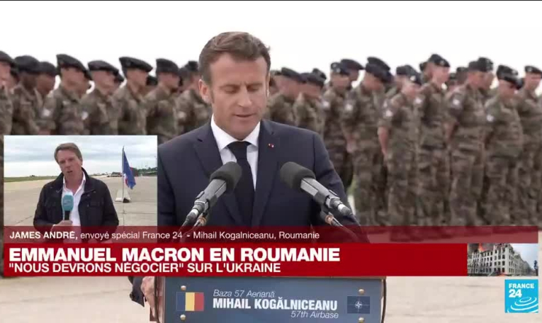 Emmanuel Macron en Roumanie : "de sérieux indices" montrent que le président devrait se rendre en Ukraine