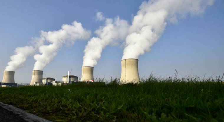 En France, EDF est déjà impliqué dans le démantèlement de plusieurs centrales. (© J.C. Verhaegen / AFP)
