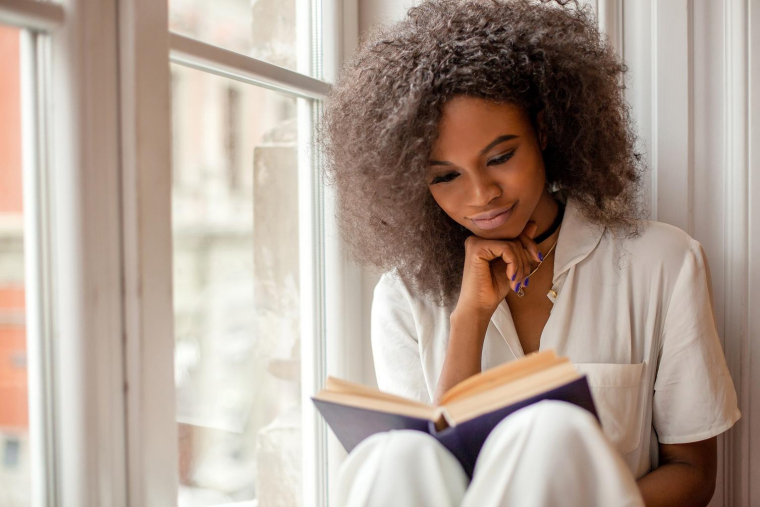 Les livres de développement personnel proposent de reprendre le contrôle du cours de sa vie crédit photo : Shutterstock