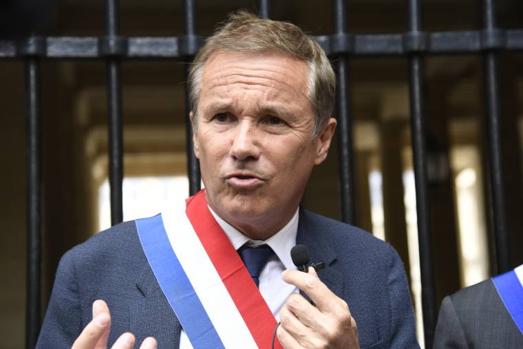 Nicolas Dupont-Aignan, le 17 juillet 2021, à Paris. ( AFP / Bertrand GUAY )