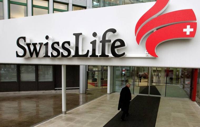 SWISS LIFE CONFIRME SES OBJECTIFS 2017; L'ACTION MONTE PUIS DESCEND