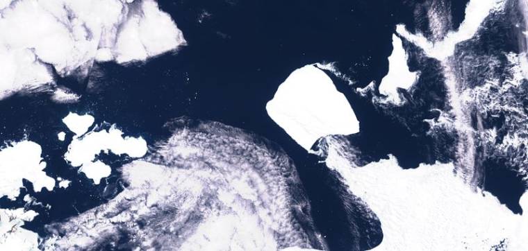 Une image satellite du plus grand iceberg du monde, nommé A23a