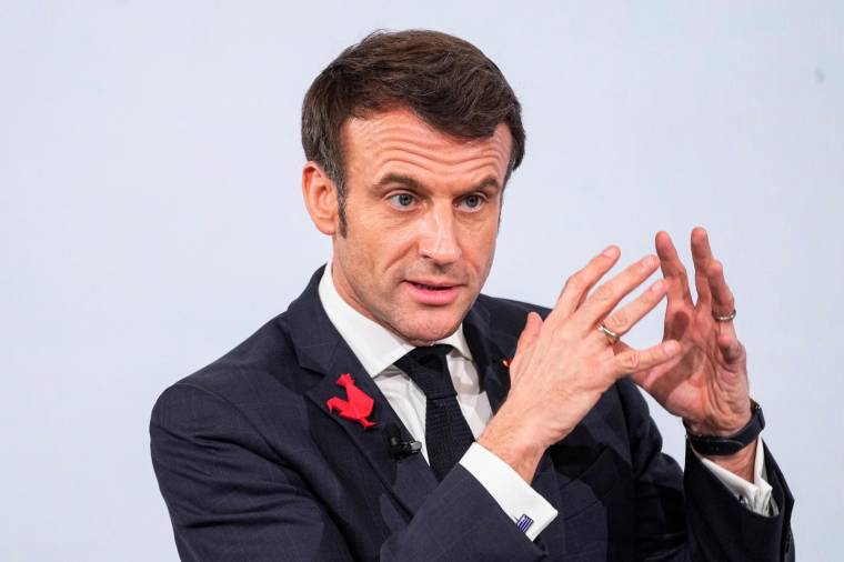 Emmanuel Macron à l'Elysée le 20 février 2023. ( POOL / Michel Euler )