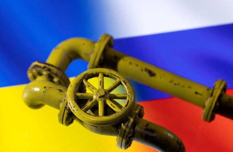 UKRAINE: UNE PORTION DE GAZODUC EN FEU DANS LA RÉGION SÉPARATISTE DE LOUHANSK