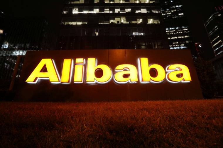Le logo du groupe Alibaba vu dans son immeuble de bureaux à Pékin