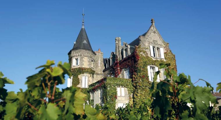 Le fonds en euros de la MACSF a directement bénéficié de la vente en 2022 de ce grand cru classé margaux, l'un des plus vastes vignobles des grands crus classés datant de 1855. (© Château Lascombes)