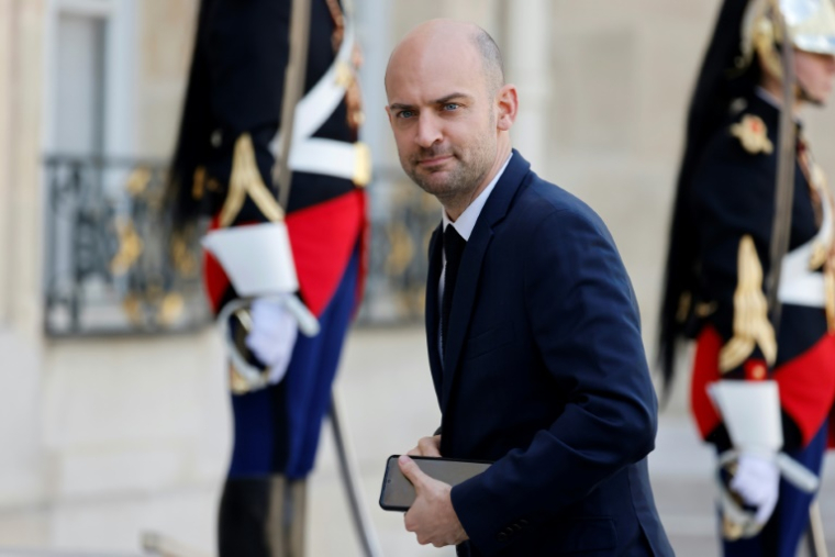 Jean-Noël Barrot le 12 avril 2024, à Paris ( AFP / Ludovic MARIN )