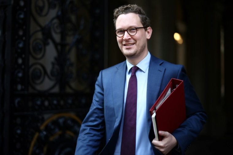 Darren Jones, secrétaire en chef du Trésor britannique, arrive au 10 Downing Street, le 30 juillet 2024 à Londres ( AFP / HENRY NICHOLLS )