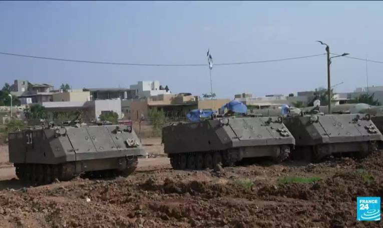 Guerre Israël-Hamas : reportage France 24 avec les les défenseurs du kibboutz Nir Am