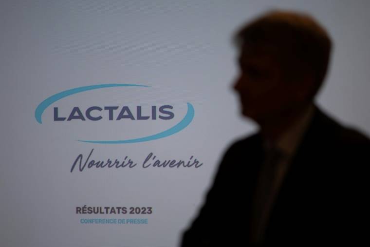 Le PDG de Lactalis, Emmanuel Besnier, lors d'une réunion au siège de la coopérative brésilienne Itambé à Belo Horizonte, dans l'État du Minas Gerais, le 16 avril 2024 au Brésil ( AFP / Douglas Magno )