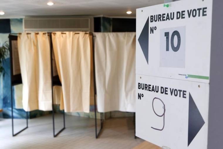 LE VOTE OBLIGATOIRE RENCONTRE PEU D'ÉCHOS