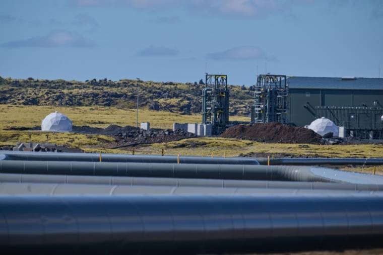L'usine de la start-up suisse Climeworks à Hellisheidi, le 8 mai 2024 en Islande ( AFP / Halldor KOLBEINS )