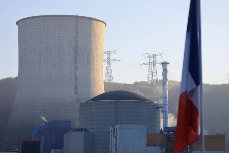 Vue sur la centrale nucléaire EDF à Chooz