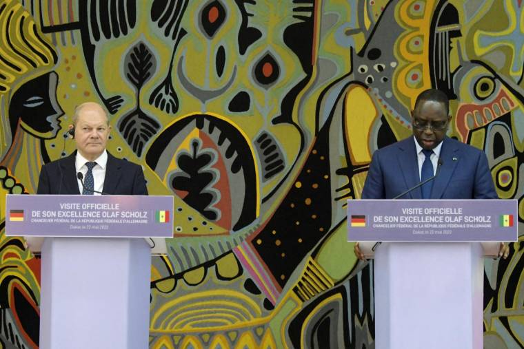 Le chancelier allemand Olaf Scholz et le président sénégalais Macky Sall. ( AFP / SEYLLOU )