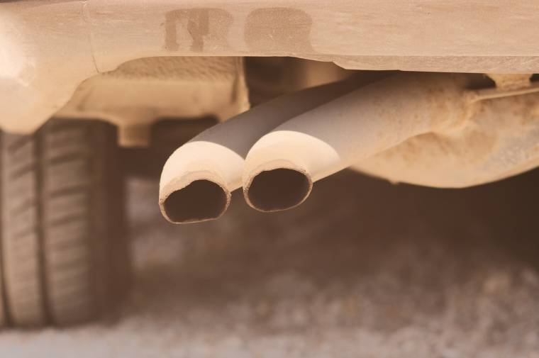 Les voitures les plus polluantes devraient être pénalisées en 2024. (illustration) (Kuanish-sar / Pixabay)