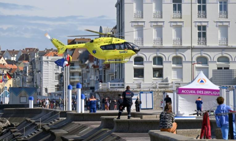 Un hélicoptère des secours à Wimereux, dans le Pas-de-Calais, le 23 avril 2024 ( AFP / BERNARD BARRON )