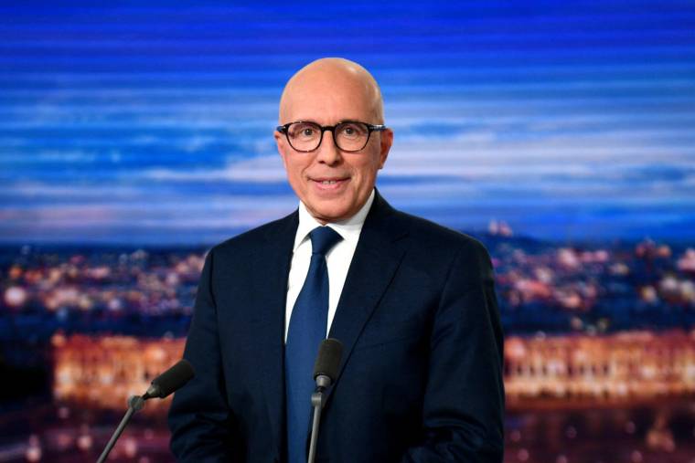 Le président des Républicains Eric Ciotti, le 11 décembre 2022, sur le plateau de TF1. ( POOL / CHRISTOPHE ARCHAMBAULT )