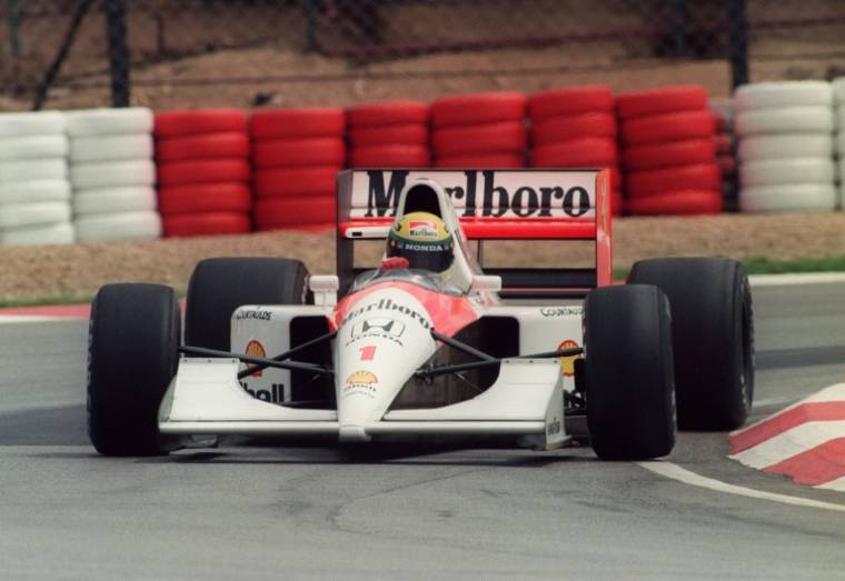 Ayrton Senna au volant de sa McLaren-Honda lors des essais du GP d'Afrique du Sud, le 28 février 1992 à Kyalami ( AFP / JEAN-LOUP GAUTREAU )