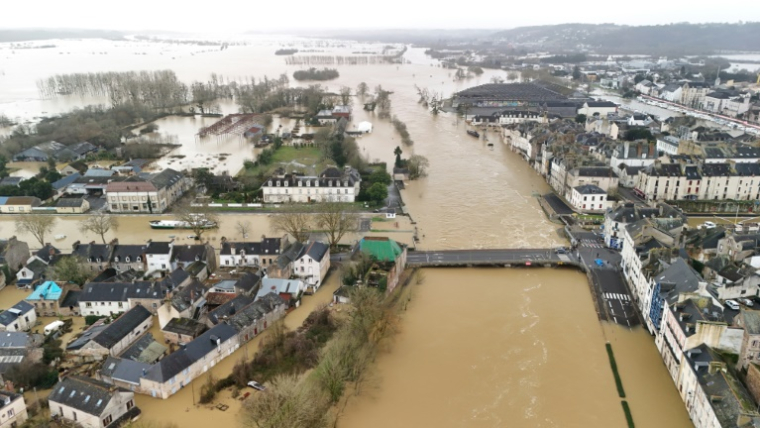 Vue aérienne de Redon, le 31 janvier 2025 ( AFP / Damien MEYER )