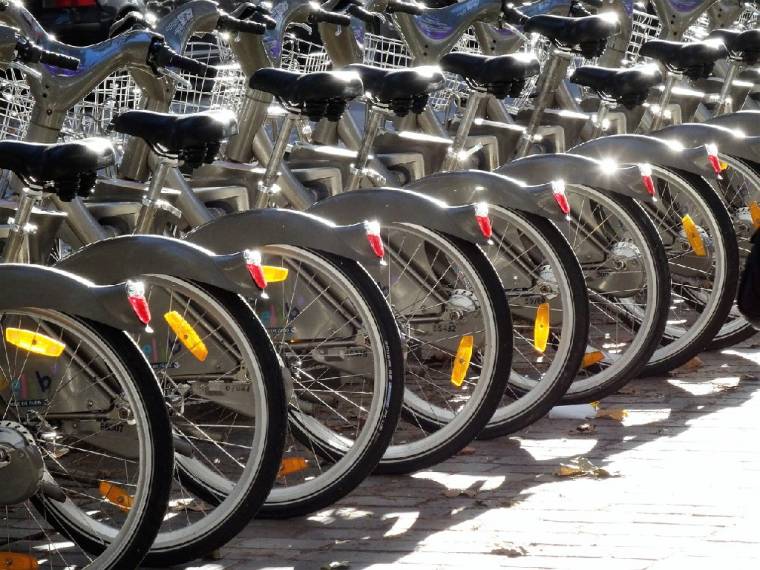 Á Paris, entre 600 et 1000 Vélib’ sont volés ou «privatisés» chaque semaine (Crédit photo: Michel Bertolotti - Pixabay)