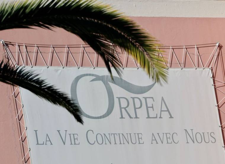 ORPEA leitet die Gewinne aufgrund ihrer Schulden weiter
