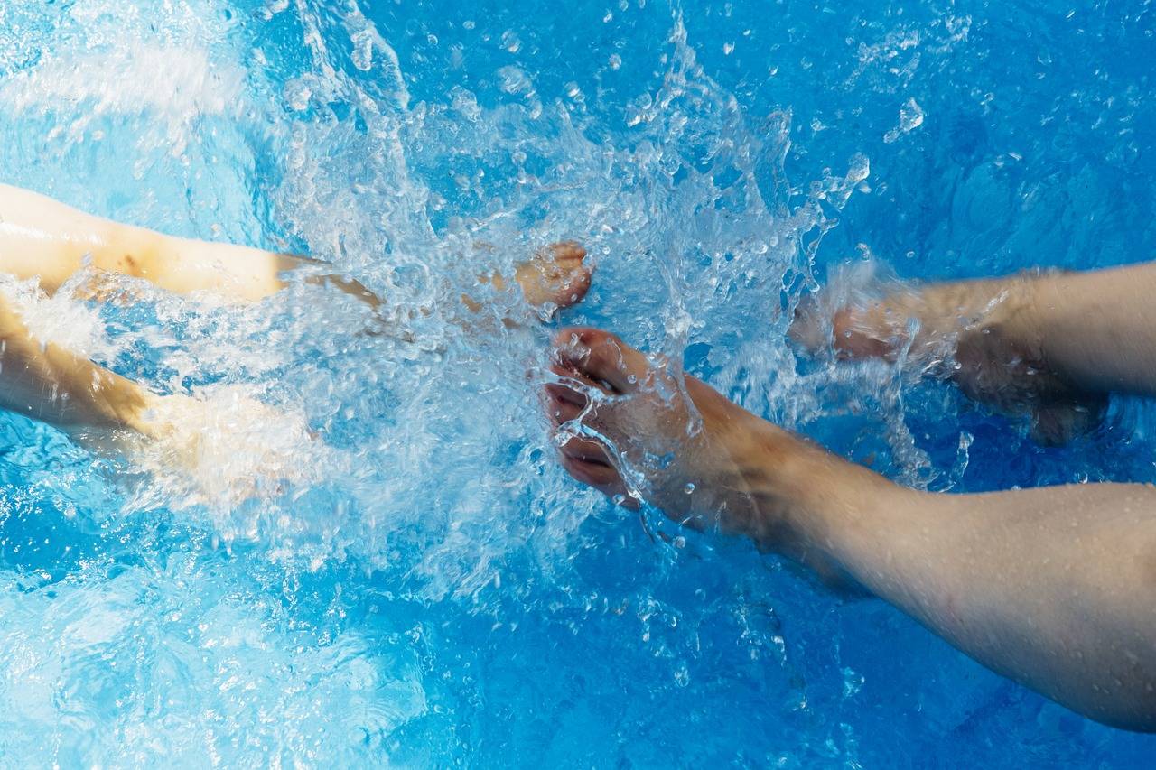 Le propriétaire de la piscine a expliqué avoir justement choisi un modèle de bassin qui n'est pas soumis à une obligation de déclaration.  (illustration) (markusspiske / Pixabay)
