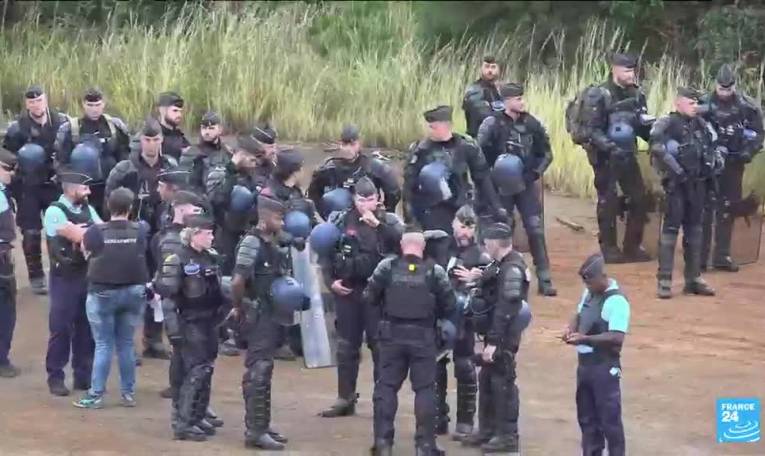 Nouvelle-Calédonie : situation "très tendue", nouveaux renforts de police et gendarmerie, annonce Attal
