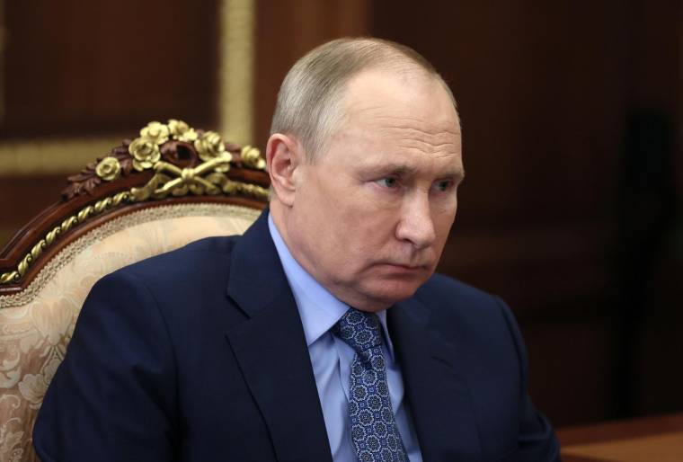 Vladimir Poutine a menacé les pays "inamicaux" refusant de payer en roubles, affirmant que les contrats en cours seraient "arrêtés" (illustration) ( SPUTNIK / Mikhail Klimentyev )
