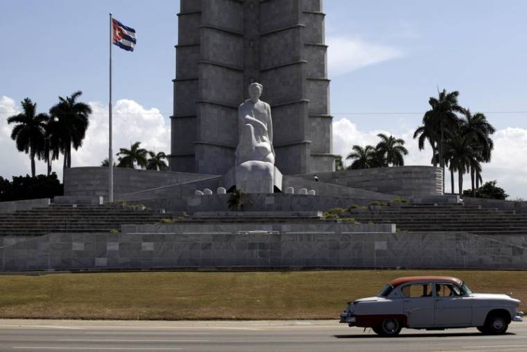 VISITE HISTORIQUE DE FRANÇOIS HOLLANDE À CUBA