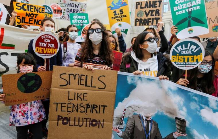 COP26: DES MANIFESTATIONS DANS LE MONDE FACE À LA CRISE CLIMATIQUE