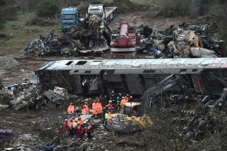 Photo d'archive de l'accident de train près de Larissa, en Grèce, le 2 mars 2023 ( AFP / Sakis MITROLIDIS )