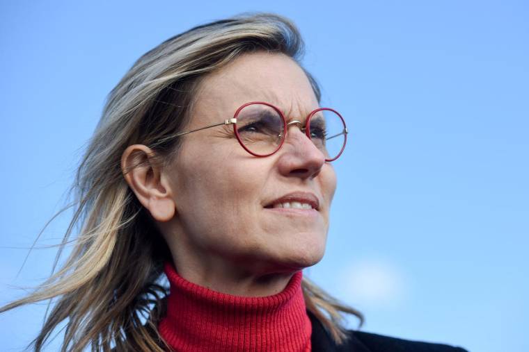 Agnès Pannier-Runacher à Servon-sur-Vilaine, le 14 mars 2024. ( AFP / SEBASTIEN SALOM-GOMIS )