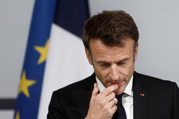 Emmanuel Macron, le 16 mai 2023, à Paris ( POOL / BENOIT TESSIER )