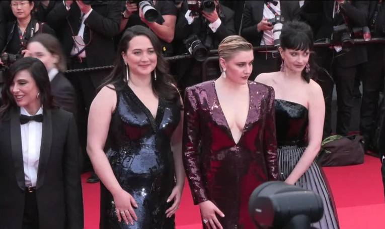 Cérémonie d'ouverture du Festival de Cannes: le jury sur le tapis rouge