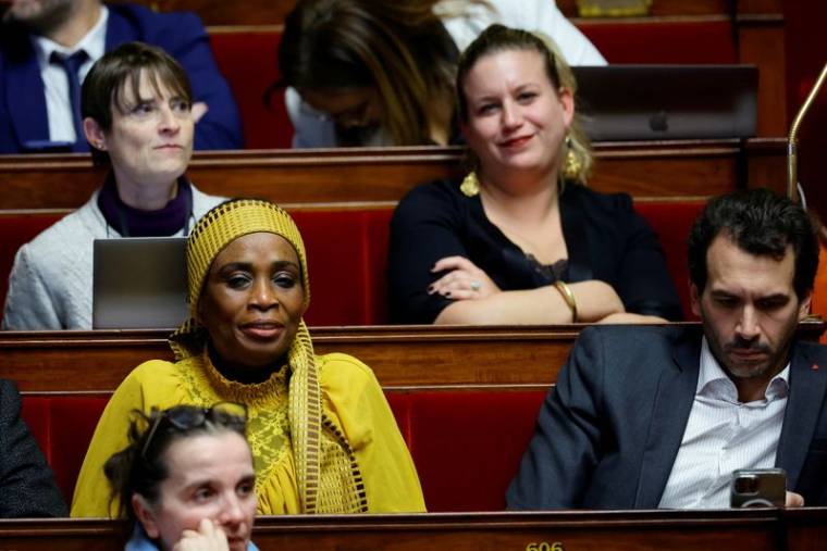 Les députés débattent du projet de réforme des retraites du gouvernement français à l'Assemblée nationale à Paris