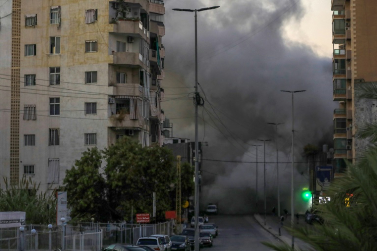 Nuage de fumée sur le site d'une frappe aérienne israélienne dans le quartier de Ghobeiry, dans la banlieue sud de Beyrouth, le 14 novembre 2024 ( AFP / - )