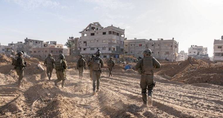 Les soldats israéliens opèrent dans la bande de Gaza