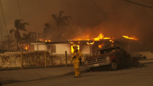 Au moins cinq morts dans les incendies à Los Angeles