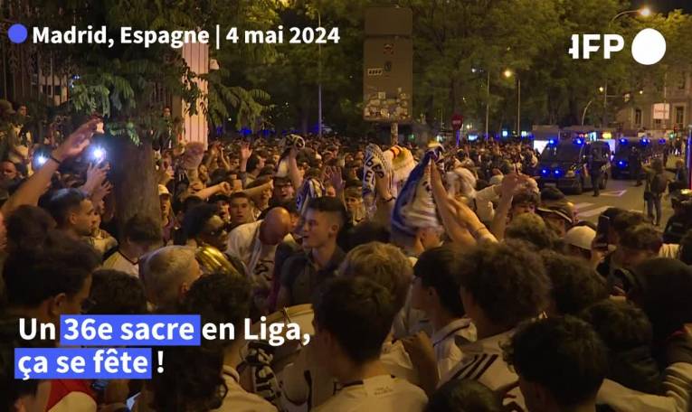 Les supporters du Real Madrid célèbrent leur 36ème sacre en Liga