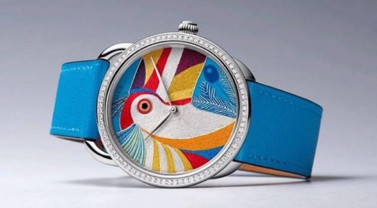 Le mythique Toucan d’Hermès se porte désormais au poignet grâce à la montre Arceau crédit photo : Capture d’écran Instagram @ robbreportuk