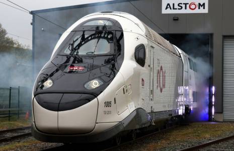 Le TGV M présenté à l'usine Alstom de Belfort, lundi 29 avril 2024 ( AFP / FREDERICK FLORIN )