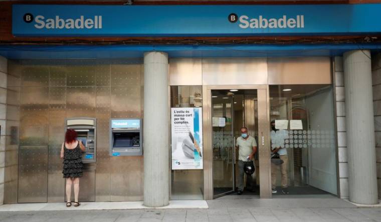 ESPAGNE: SABADELL SUPPRIMERA JUSQU'À 1.605 EMPLOIS, ANNONCENT LES SYNDICATS