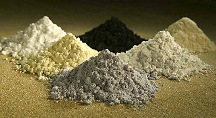Cinq des quinze éléments de la famille des lanthanides, ou métaux rares. (© cc encuentroedublogs)