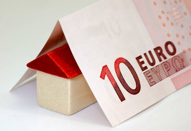 Quelles sont les alternatives crédibles à la baisse de rendement des fonds en euros ? (Crédits : Pixabay Alexander  Stein)