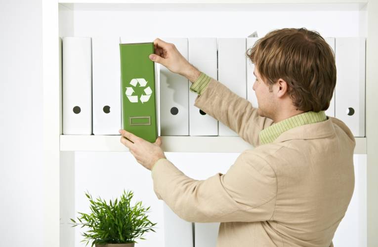 Eco-responsabilité : les gestes écolos à adopter au bureau (Crédits photo : Shutterstock)