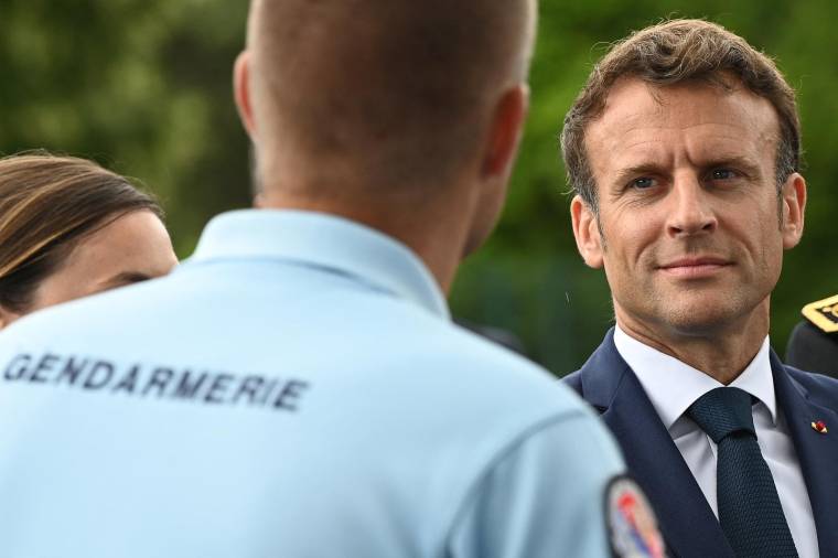 Emmanuel Macron, à Gaillac, en juin 2022 ( POOL / CAROLINE BLUMBERG )
